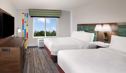 Room, 2 Queen Beds, Accessible, Bathtub (Mobility & Hearing)