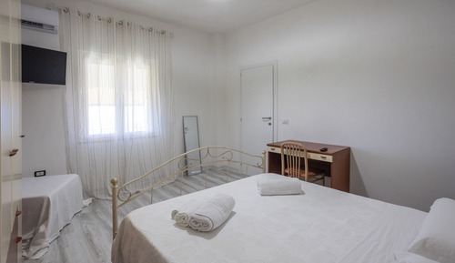 Room, 1 Queen Bed, Balcony, Sea View