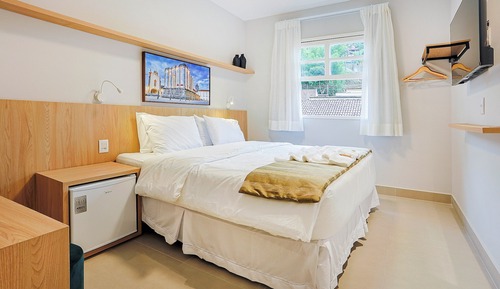 Deluxe Room, 1 King Bed
