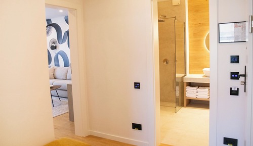 Luxury Apartment, Balcony