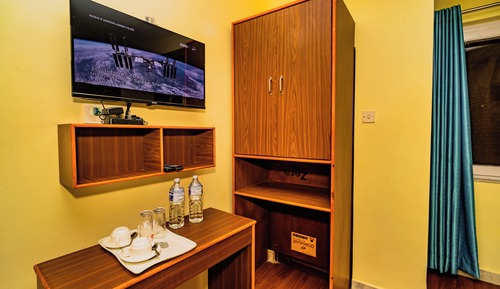 Deluxe Double or Twin Room