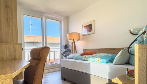 Classic Single Room