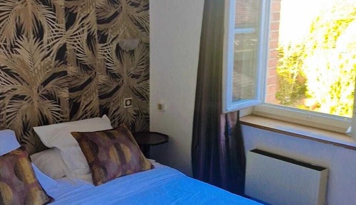 Classic Double or Twin Room, Garden View