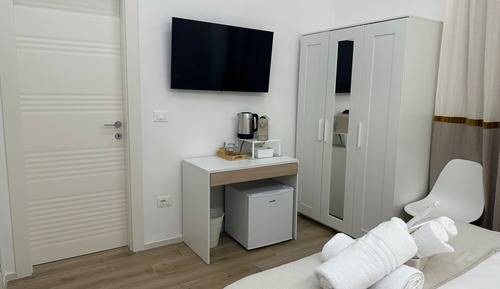 Classic Double or Twin Room, 1 Queen Bed, Non Smoking, Private Bathroom