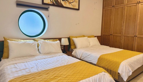 Deluxe Twin with Balcony