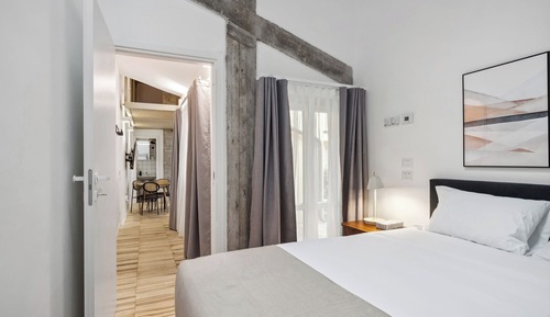One-Bedroom Apartment with Sofa Bed