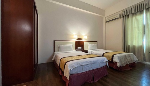 Standard Twin Room