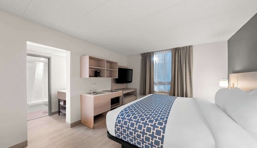 Suite, 1 King Bed, Non Smoking