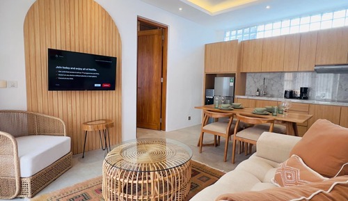 Exclusive Apartment, Pool View (Unit 1)