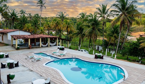 Luxury Cottage, Pool Access, Mountain View