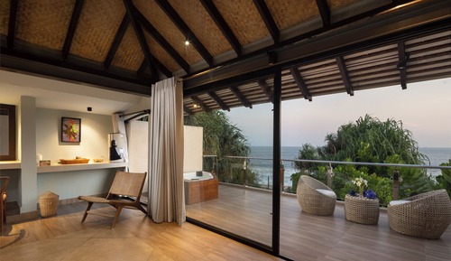 Junior suite with ocean view