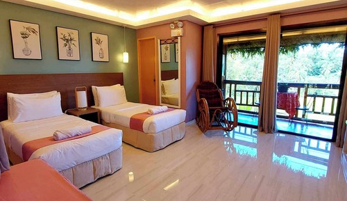 Basic Double or Twin Room, Balcony, Courtyard View