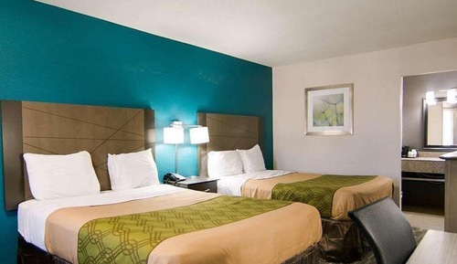 Double Room, 2 Queen Beds, Non Smoking, Microwave