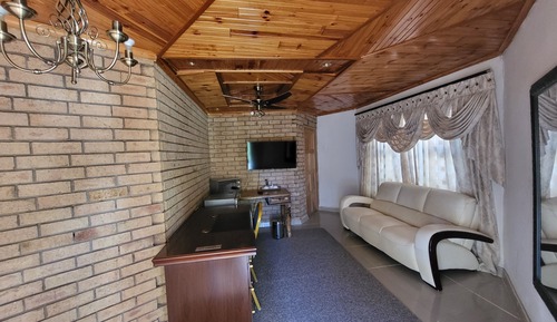 Royal Studio Suite