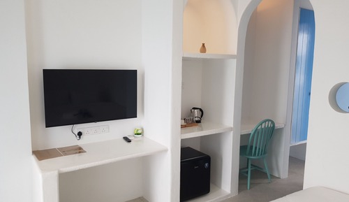 Deluxe Triple Room, Pool Access