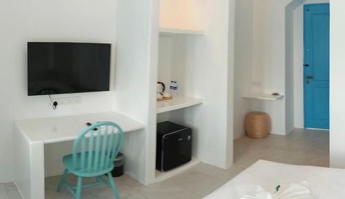 Deluxe Double Room, Pool Access