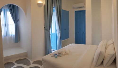 Double Room, Balcony