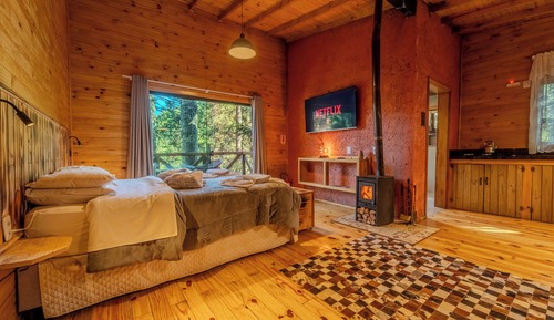 Chalet, Mountain View