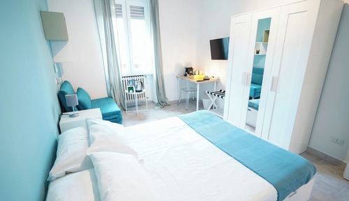 Triple room with bathroome ensuite