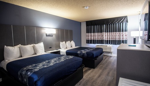 Deluxe Room, 2 Queen Beds, Non Smoking
