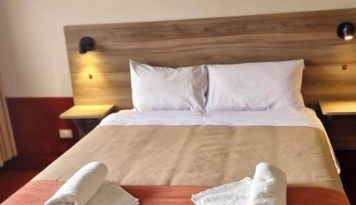 Comfort Room, Patio, Mountain View