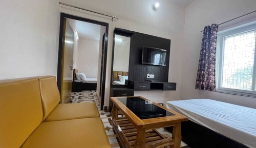 2 BHK Flat