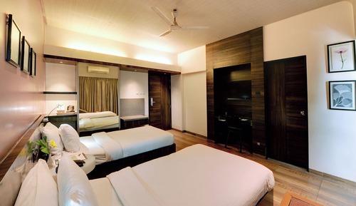 Economy Double or Twin Room, Smoking, City View