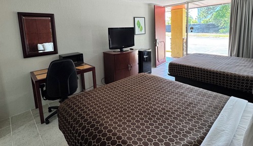 Deluxe Room, 2 Queen Beds, Non Smoking