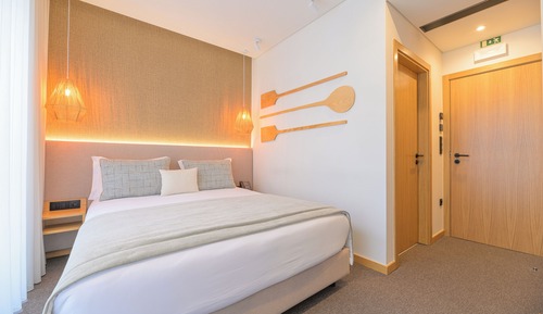 Deluxe Double Room, Courtyard View