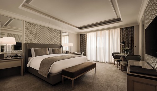 Executive Room, 1 King Bed, City View