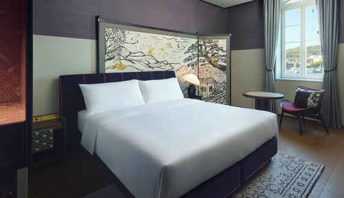 Premium Room, 1 King Bed, Accessible (Main Building)
