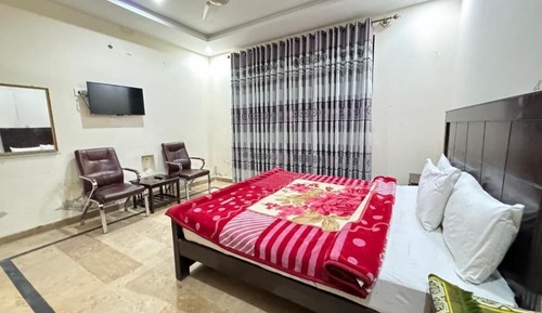 Deluxe Double or Twin Room
