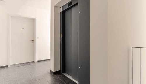 Penthouse, Private Bathroom