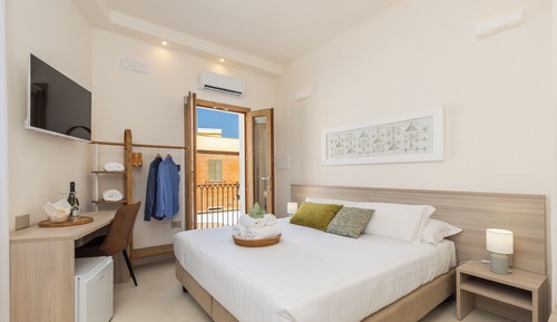 Classic Triple Room, Courtyard View