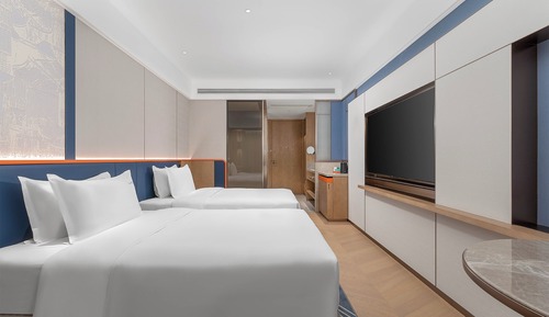2 Double Standard Extra Floor Space