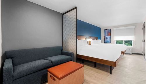 Suite, 2 Queen Beds, Accessible, Non Smoking (Roll-In Shower)