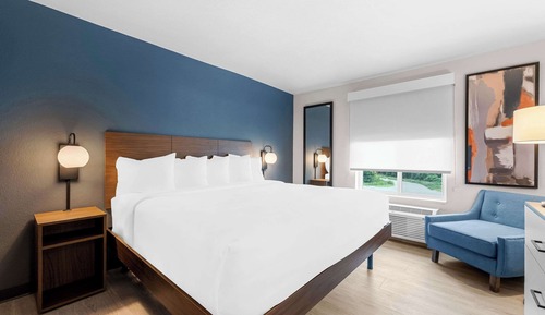 Suite, 1 King Bed, Non Smoking