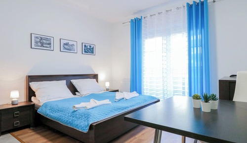 Economy Studio Suite, 1 Queen Bed