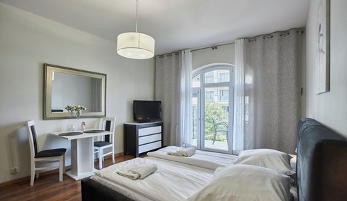 Standard Studio Suite, 1 Queen Bed