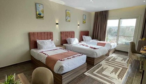 Comfort Triple Room