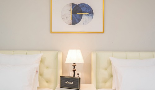 Deluxe Twin Room (No Windows)