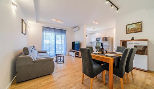 Family Apartment, 2 Bedrooms (Modern Apartment With Balcony And)