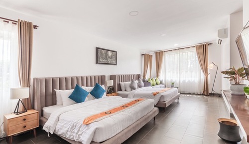 Standard Double or Twin Room, Balcony, Garden View