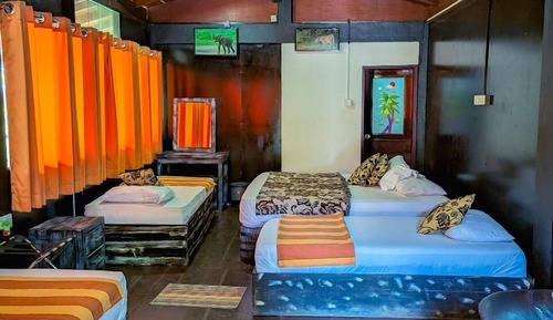 Deluxe Quadruple Room, Courtyard View