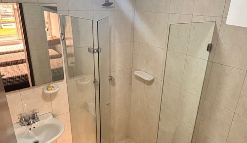 Basic Single Room, Non Smoking, Private Bathroom