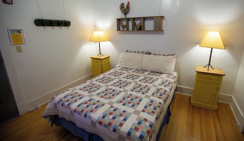 Comfort Room, 1 King Bed, Lake View