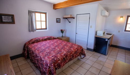 Deluxe Cabin, 1 Queen Bed, Kitchenette, Lake View
