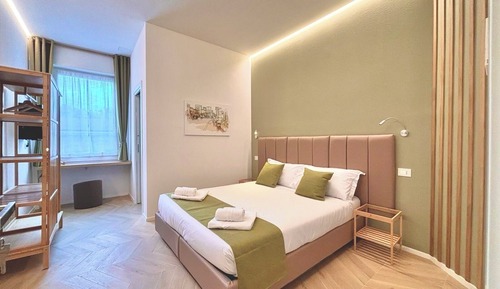 Double Room, Ensuite, City View