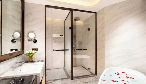Grand Suite, City View