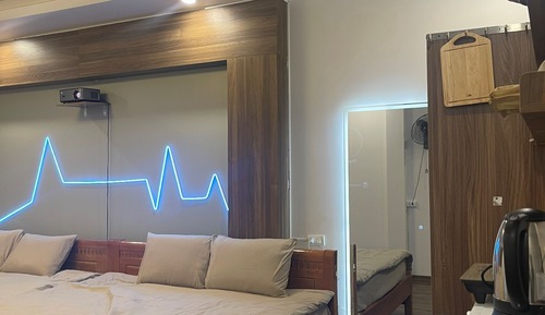 Basic Apartment, Kitchenette, City View